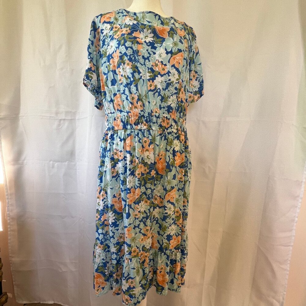 Croft & Barrow Floral Dress - Picture 6 of 13